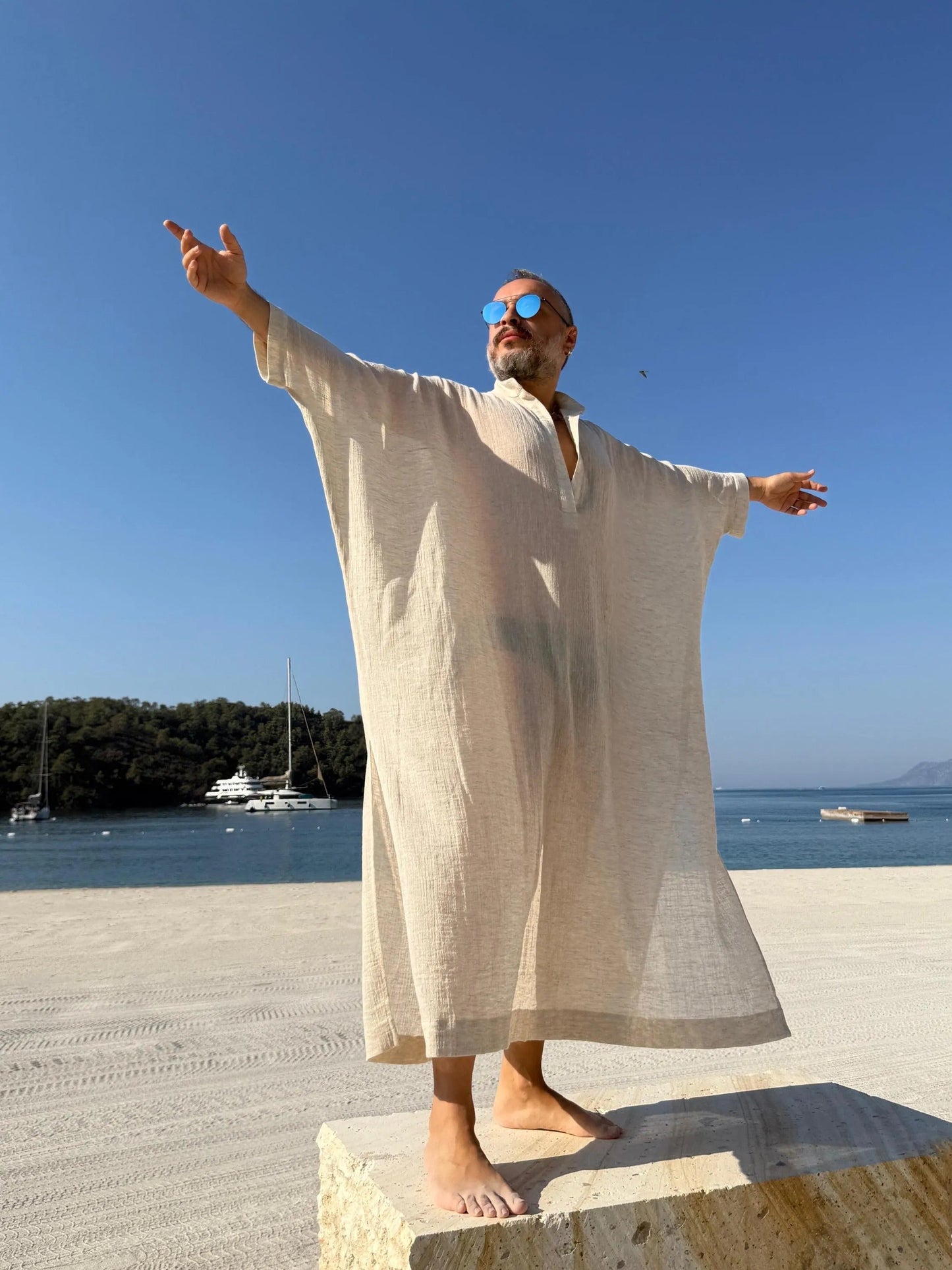 Design Sheer Men’s Caftan, Lightweight Linen Style Kaftan beige